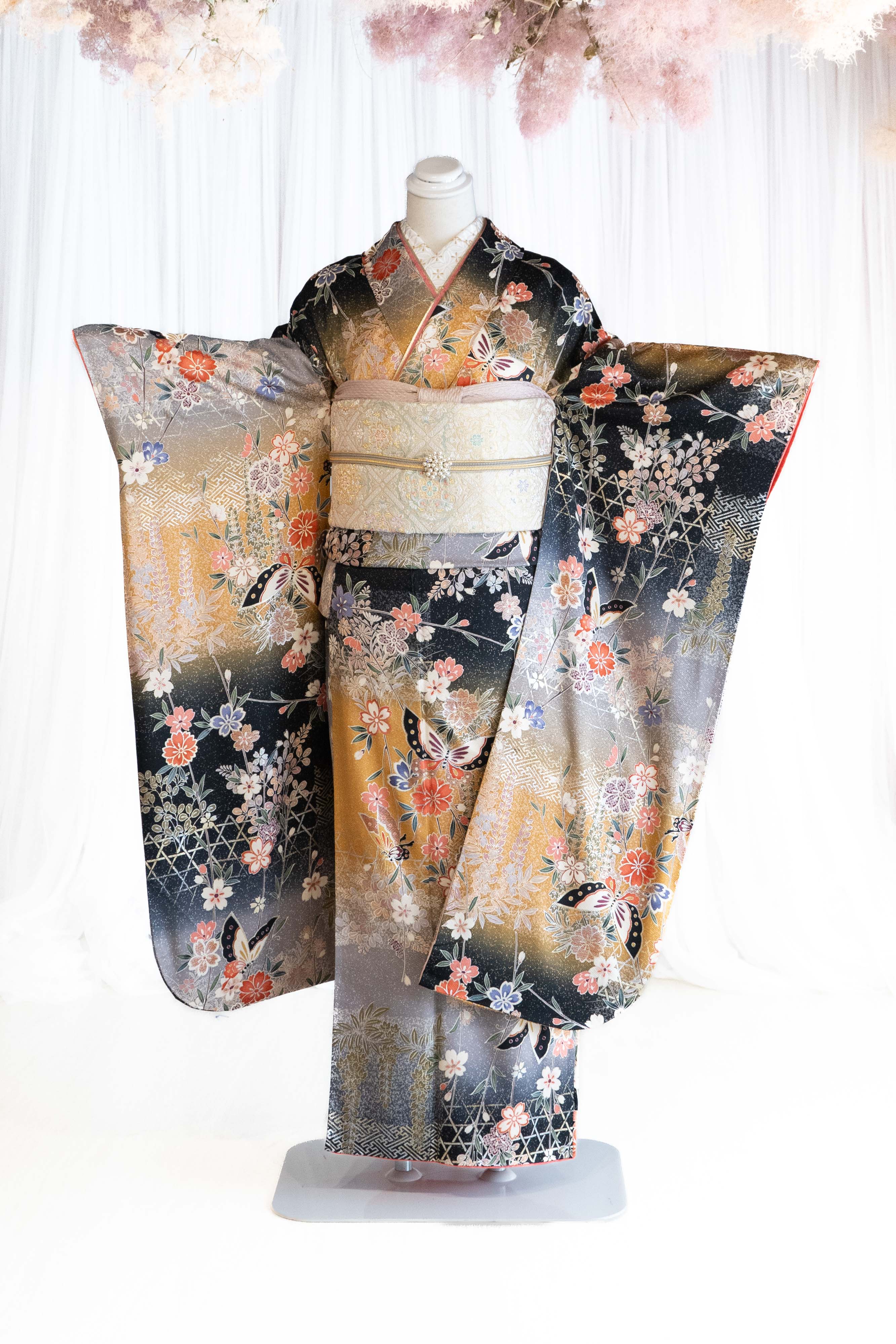 月夜に蝶桜
