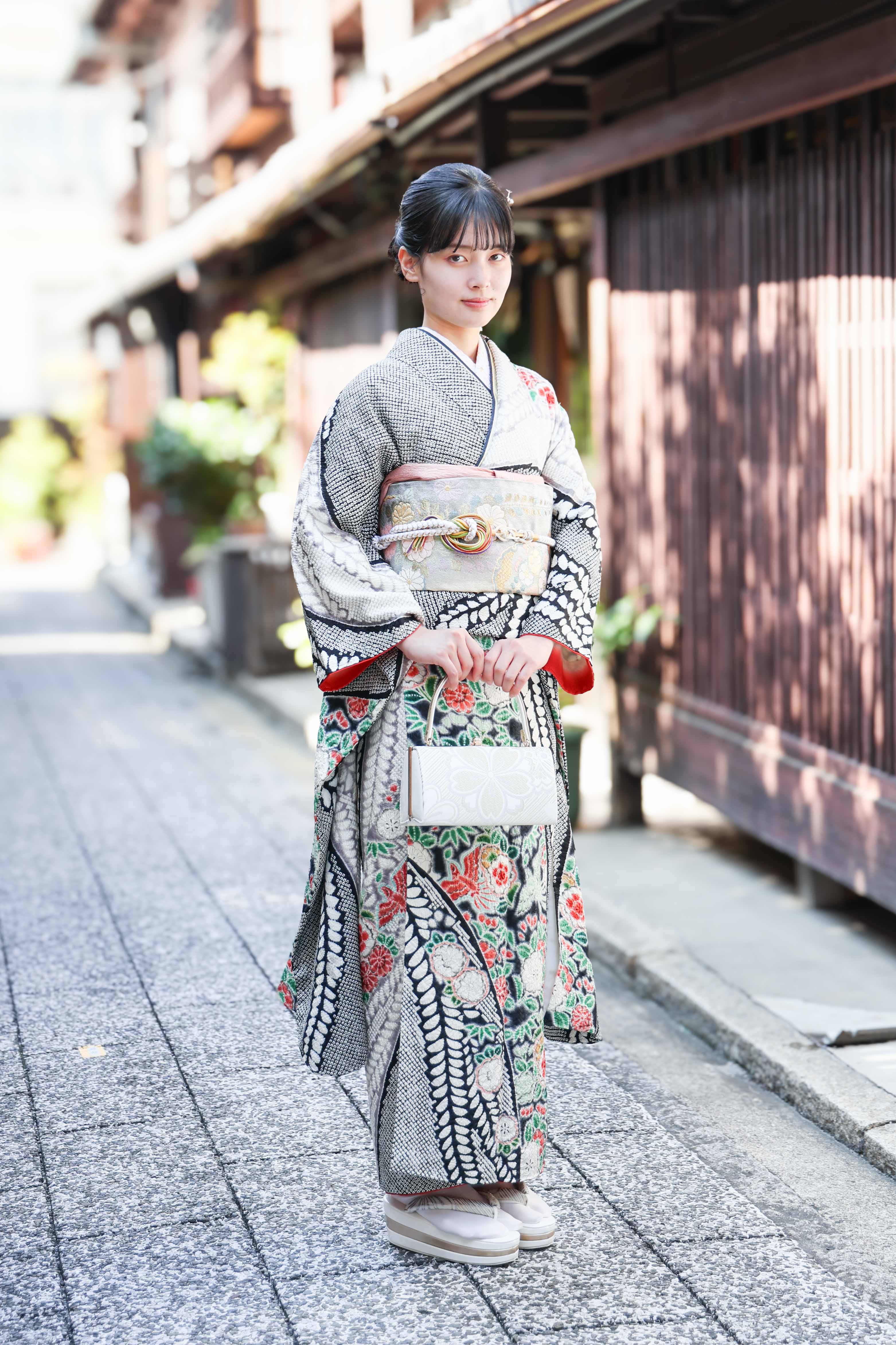 鹿の子絞りと辻が花｜京都の成人式振袖・卒業式袴レンタル シュハリス 