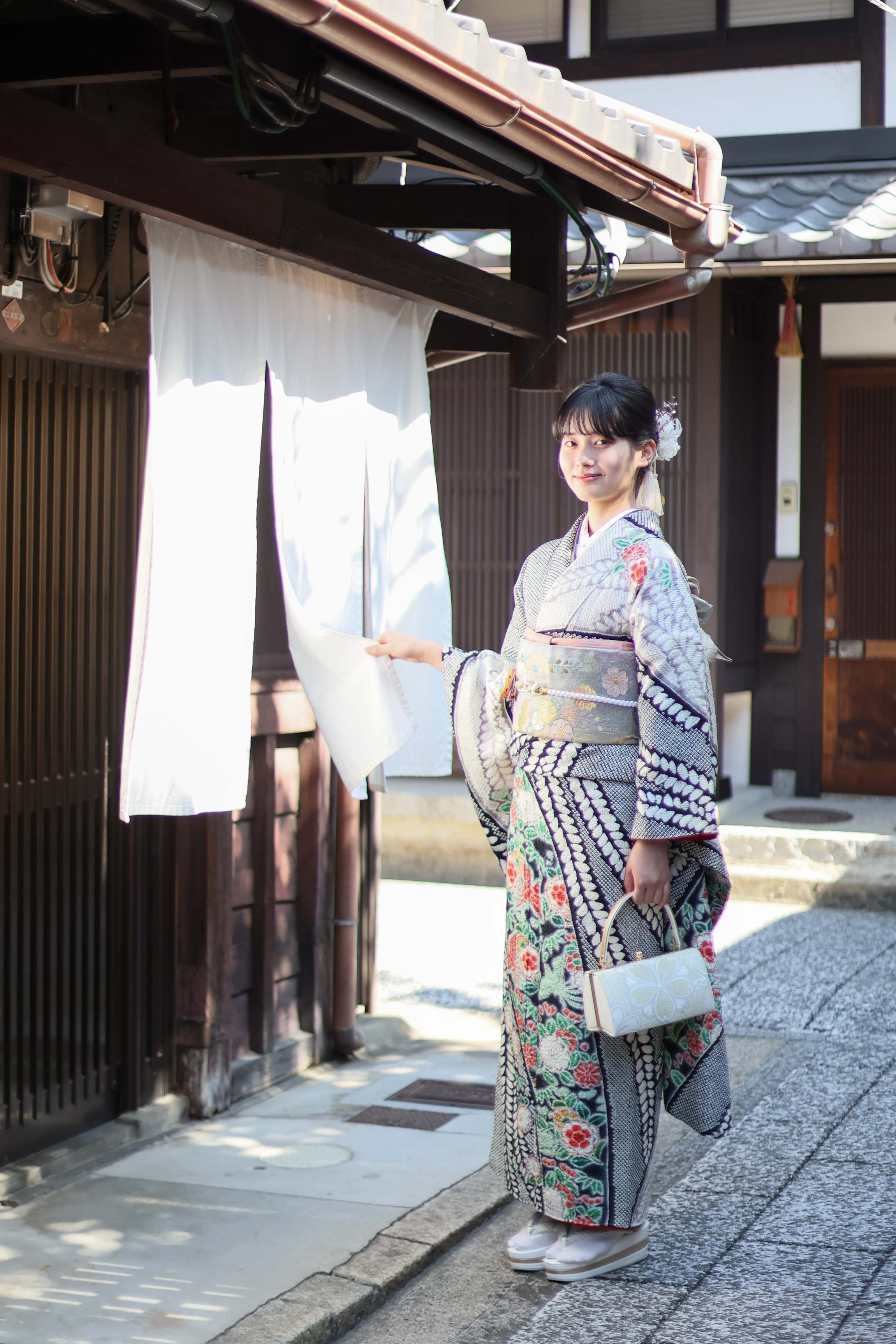振袖フルセット(6点)・古典柄・鹿の子絞り・辻が花・菊・七宝・鳳凰 
