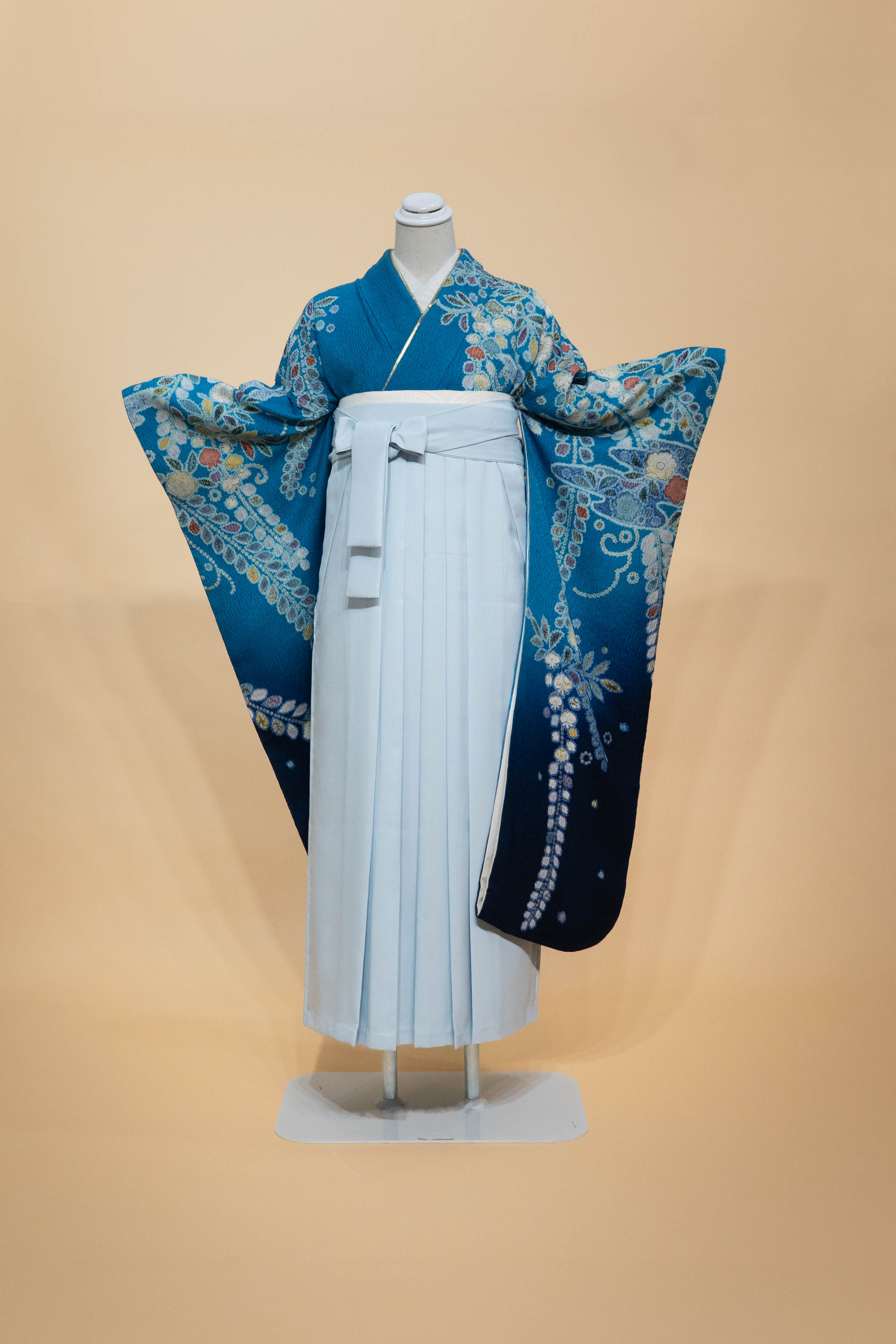 次縹としだれ藤