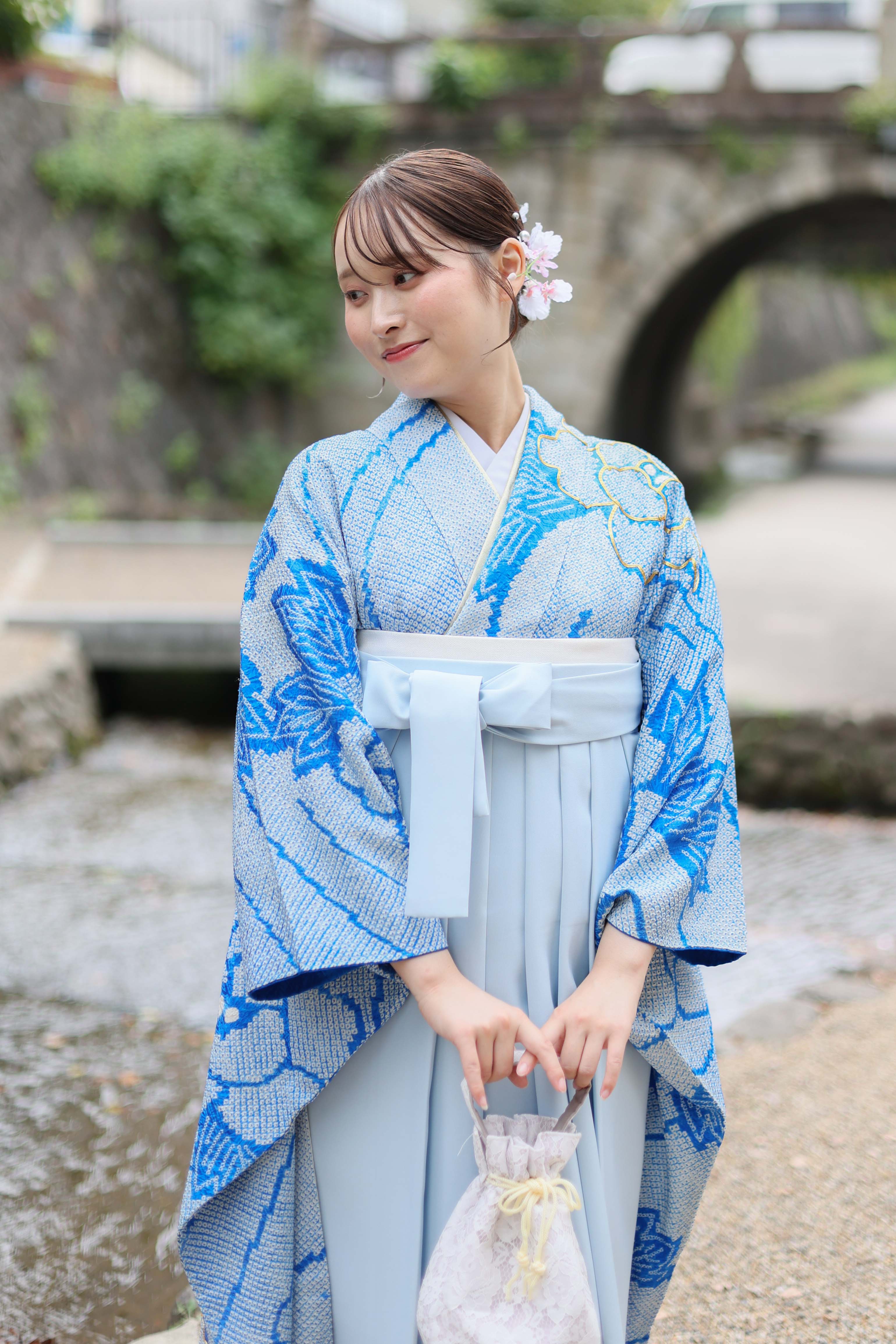 真空色に牡丹の総絞り