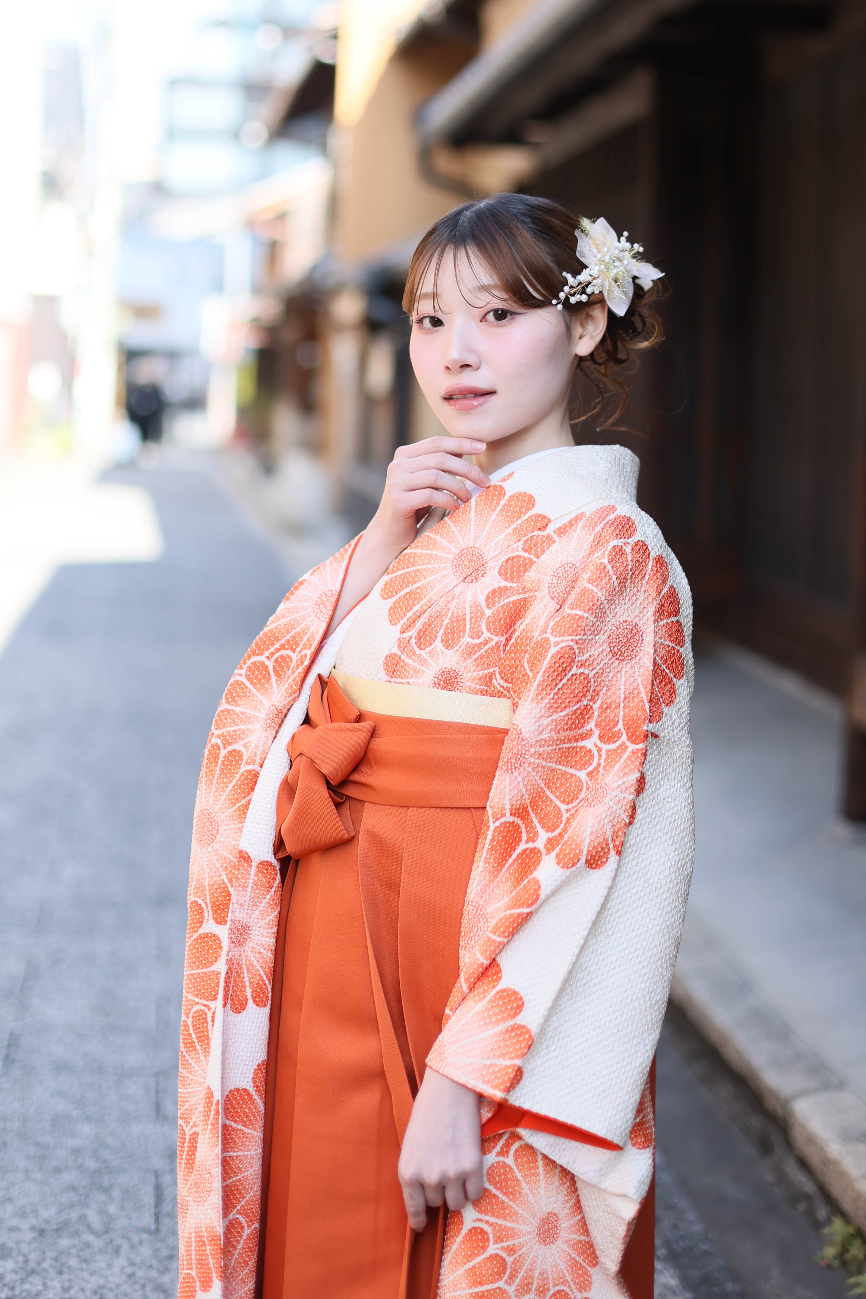 総絞りに橙の花